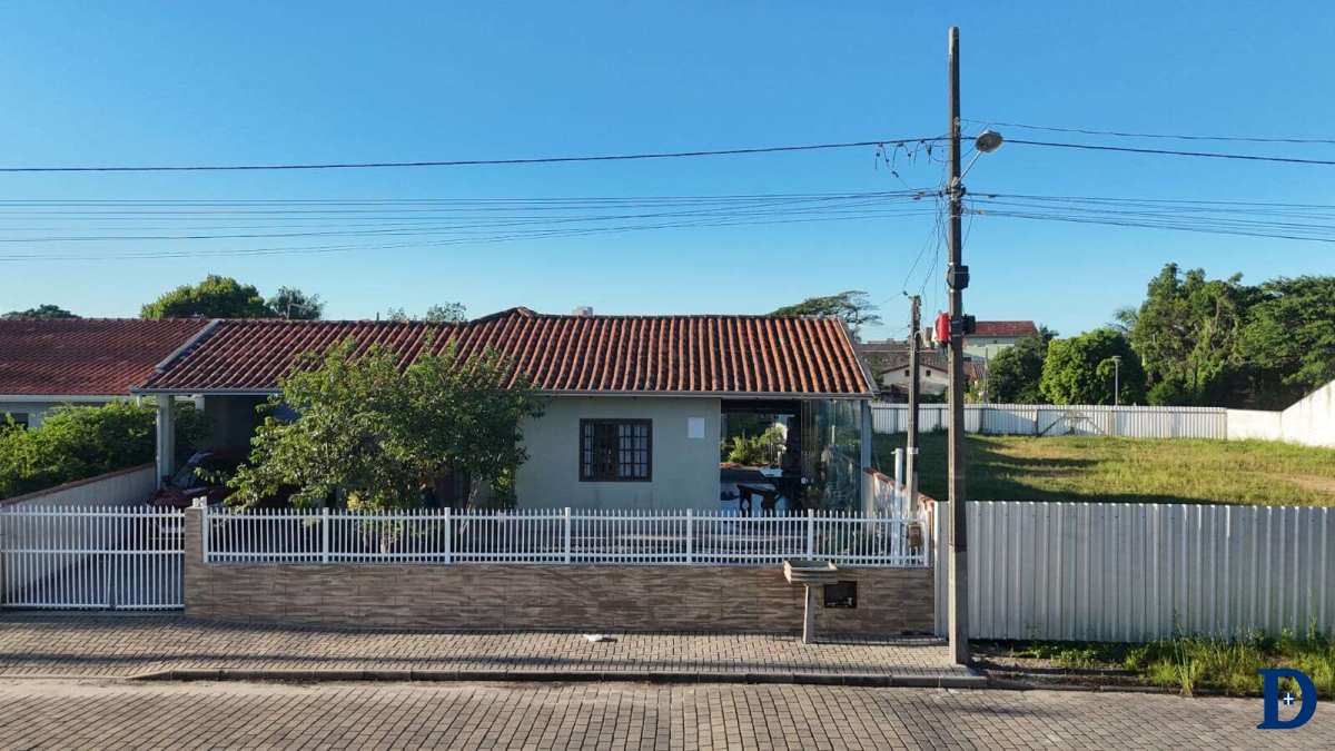 Casa à venda, com 3 quartos, 200m² - Daniel Andrade